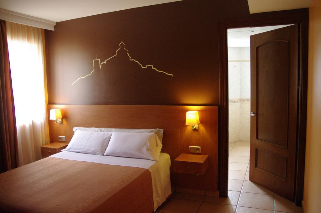 Hotel Solsona Centre Extérieur photo