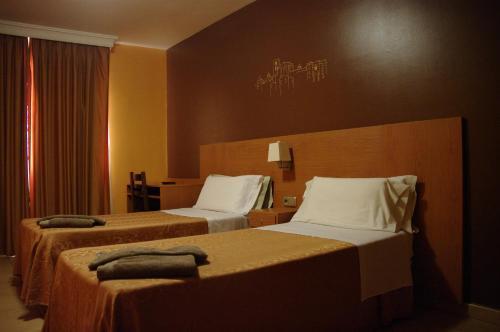 Hotel Solsona Centre Extérieur photo